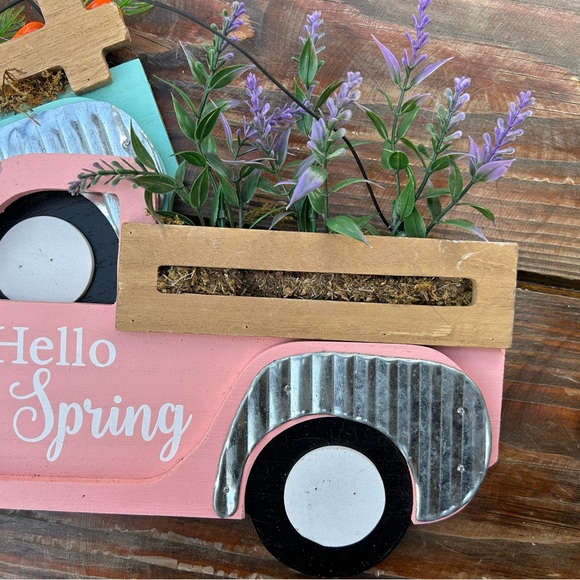 Welcome and Hello Spring Decorative Trucks Hanging Decor 🛻 - Picture 2 of 3